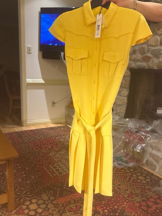 Alice + Olivia Dresses & Skirts - Alice + Olivia Canary Yellow Shirt Dress with Belt